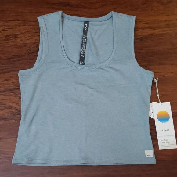 Vuori Tops - NWT Vuori Women's Blue Tank Top Size Medium